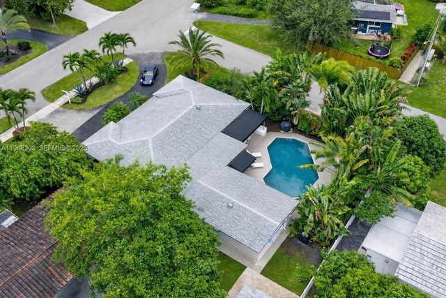 4761 NE 18th Ave, Oakland Park, FL 33334