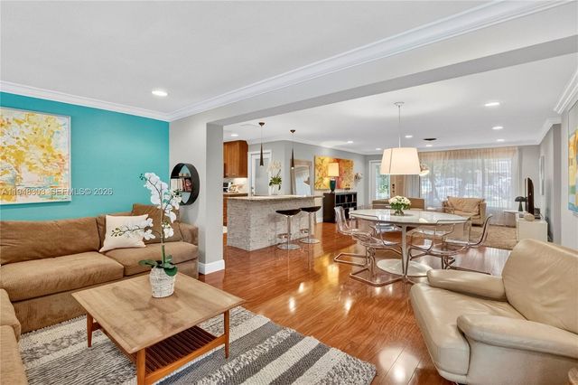 4761 NE 18th Ave, Oakland Park, FL 33334