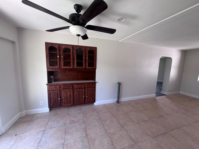134 SE 31st Avenue, Boynton Beach, FL 33435