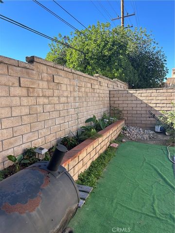 1972 De Anza, Colton, CA 92324