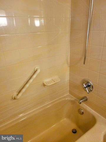 24 NESTLER RD, Bridgeton, NJ 08302