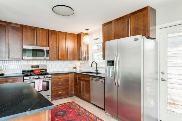 1313 Corona DR, Austin, TX 78723