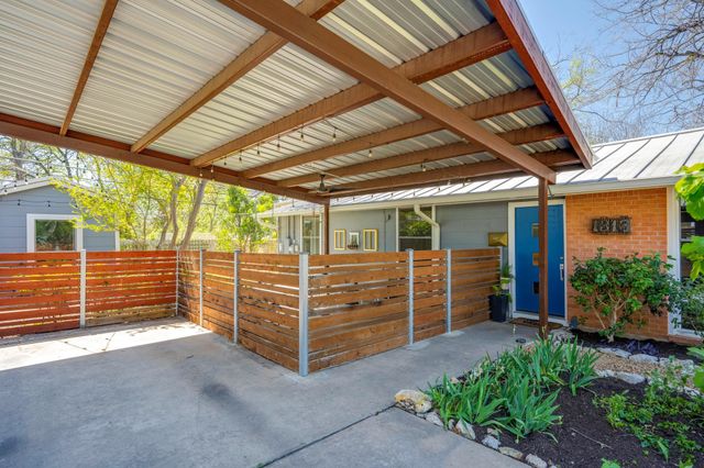 1313 Corona DR, Austin, TX 78723