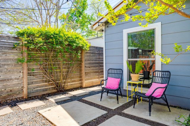 1313 Corona DR, Austin, TX 78723