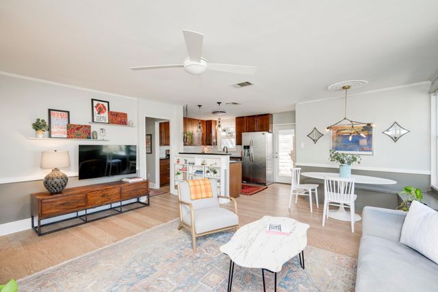 1313 Corona DR, Austin, TX 78723