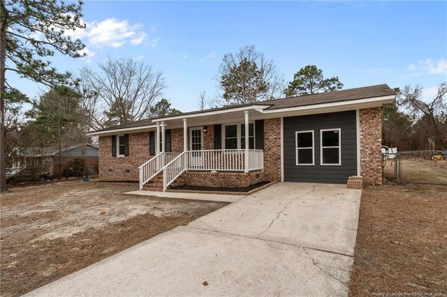 6138 Lexington Drive, Hope Mills, NC 28348