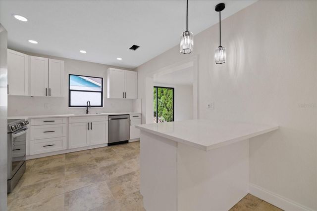 1016 FUCHSIA DRIVE, Holiday, FL 34691