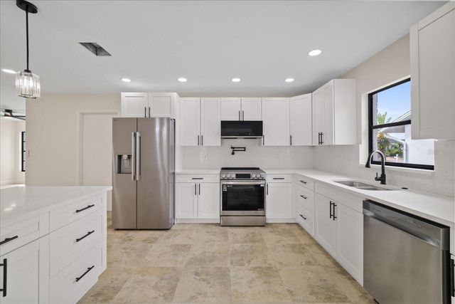 1016 FUCHSIA DRIVE, Holiday, FL 34691