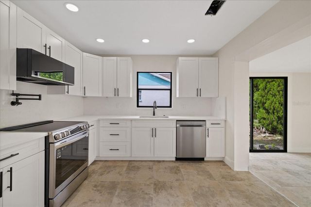 1016 FUCHSIA DRIVE, Holiday, FL 34691