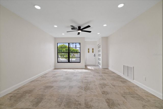 1016 FUCHSIA DRIVE, Holiday, FL 34691