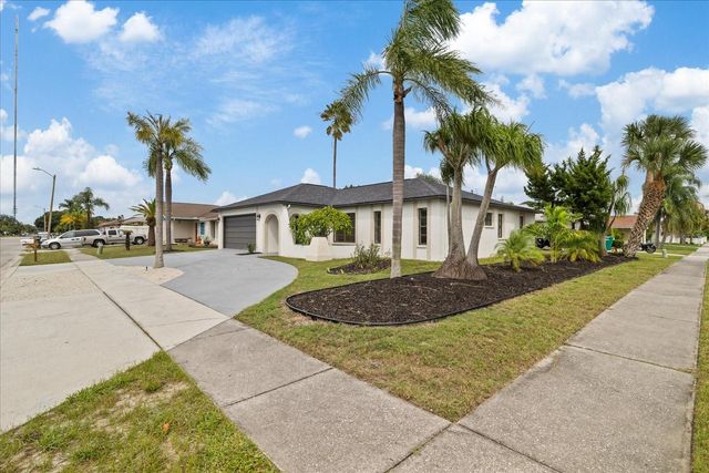 1016 FUCHSIA DRIVE, Holiday, FL 34691
