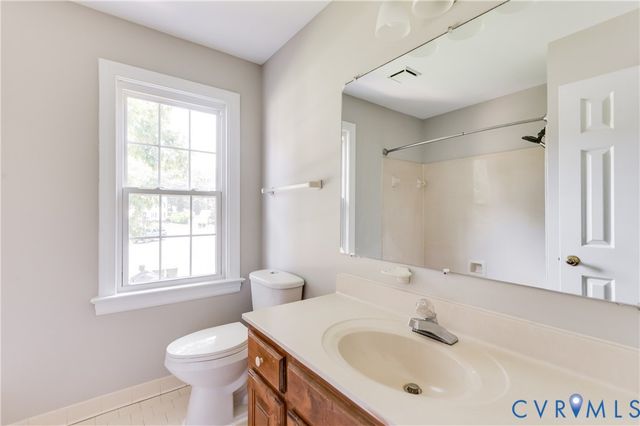 6104 Salem Oaks Ter, North Chesterfield, VA 23237