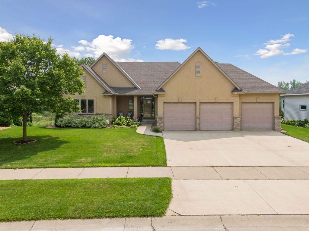 18633 68th Place N, Maple Grove, MN 55311