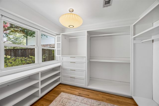 508 Hambrick Road, Dallas, TX 75218