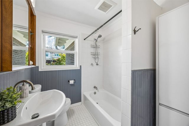 508 Hambrick Road, Dallas, TX 75218