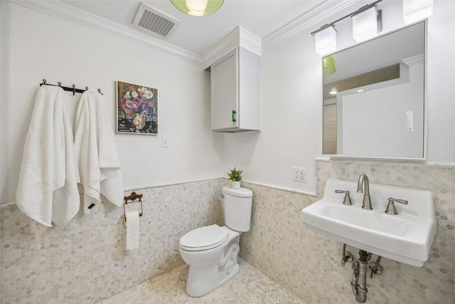 508 Hambrick Road, Dallas, TX 75218