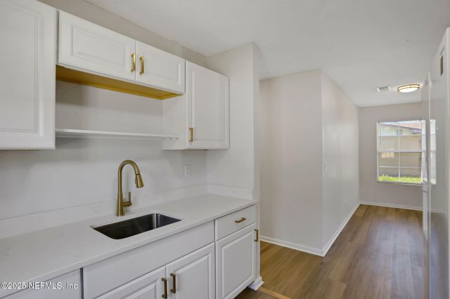 4404 KEY LARGO Drive, Jacksonville, FL 32218