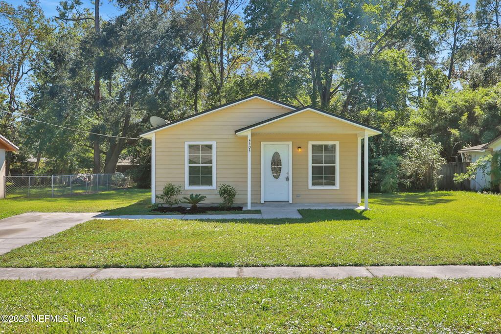 4404 KEY LARGO Drive, Jacksonville, FL 32218