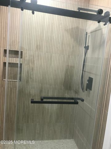 11 Lakeview Road, Deal, NJ 07723