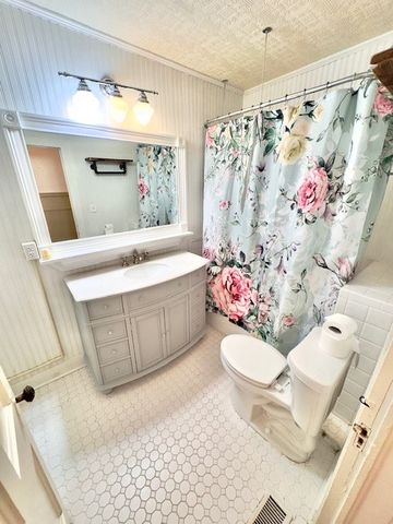 330 E Mcneill Street, Stephenville, TX 76401