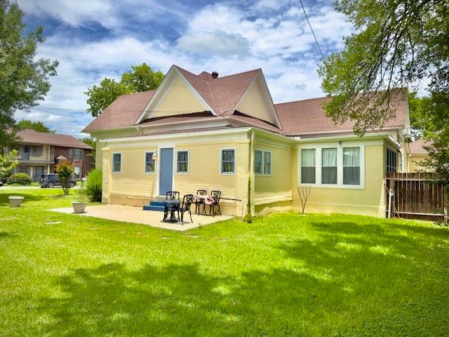 330 E Mcneill Street, Stephenville, TX 76401