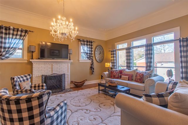 330 E Mcneill Street, Stephenville, TX 76401