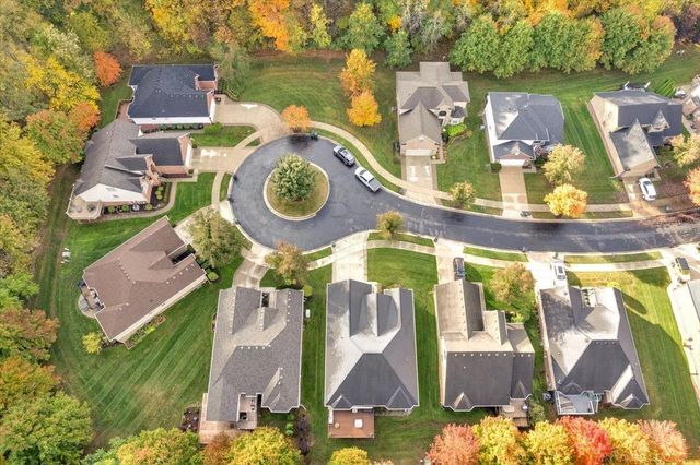 8446 Pine Creek Drive, Shelby Twp, MI 48316