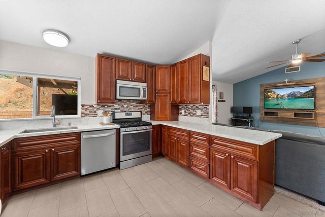 10828 Len, Santee, CA 92071
