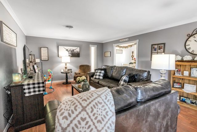 505 Laurel Ln, Hallsville, TX 75650