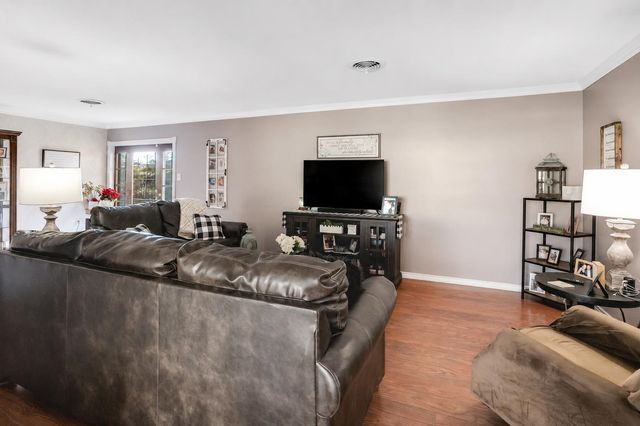 505 Laurel Ln, Hallsville, TX 75650