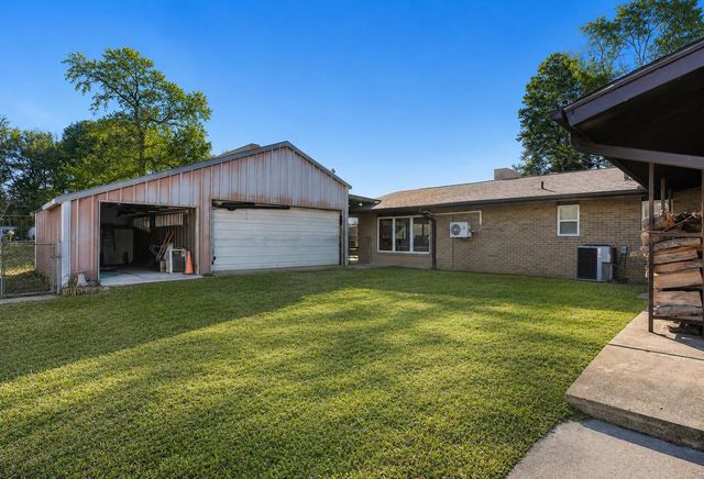 505 Laurel Ln, Hallsville, TX 75650