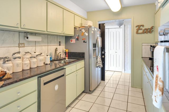 505 Laurel Ln, Hallsville, TX 75650