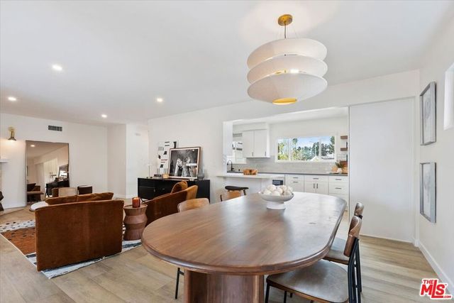 12610 Keswick Street, North Hollywood, CA 91605