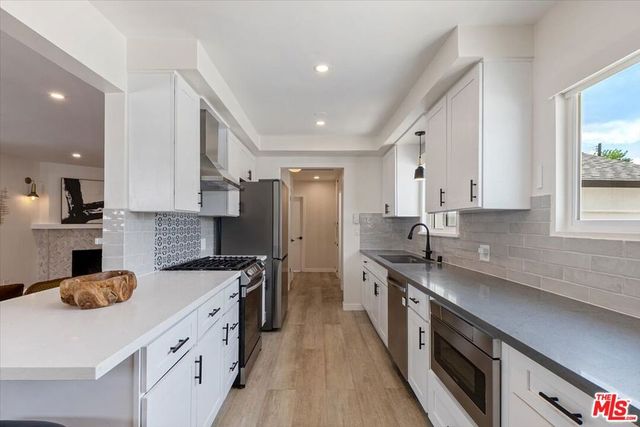 12610 Keswick Street, North Hollywood, CA 91605