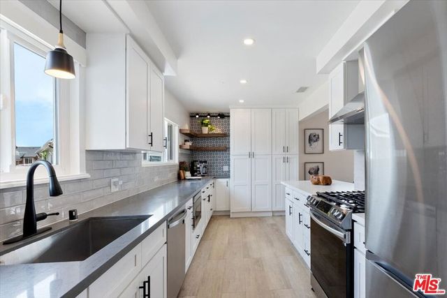 12610 Keswick Street, North Hollywood, CA 91605