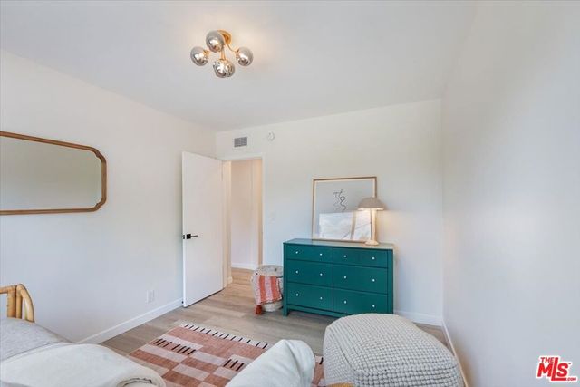 12610 Keswick Street, North Hollywood, CA 91605