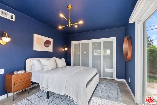 12610 Keswick Street, North Hollywood, CA 91605