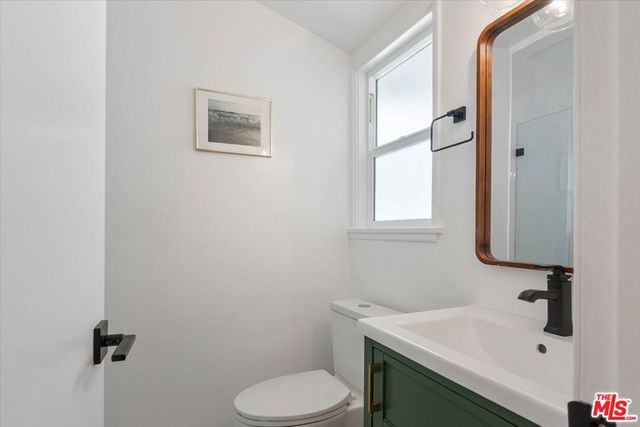 12610 Keswick Street, North Hollywood, CA 91605