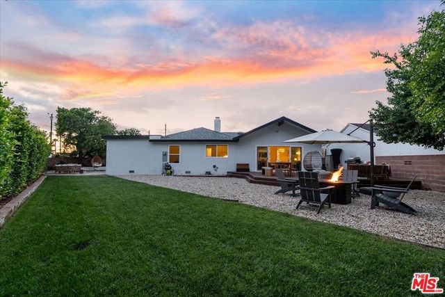 12610 Keswick Street, North Hollywood, CA 91605