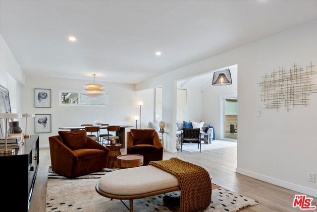 12610 Keswick Street, North Hollywood, CA 91605