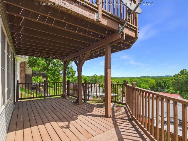 211 Trap Post Road, South Charleston, WV 25309