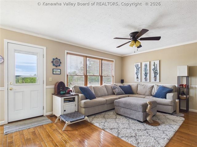 211 Trap Post Road, South Charleston, WV 25309