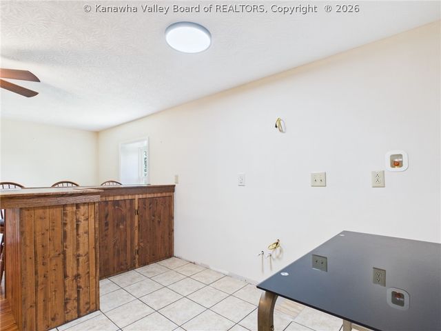 211 Trap Post Road, South Charleston, WV 25309