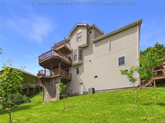 211 Trap Post Road, South Charleston, WV 25309