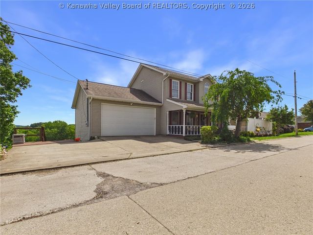 211 Trap Post Road, South Charleston, WV 25309