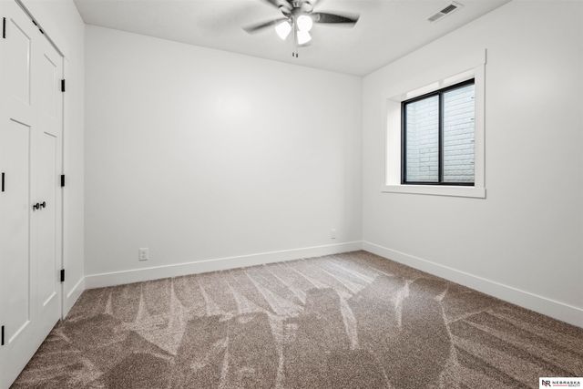 10005 S 180th Avenue Circle, Omaha, NE 68136