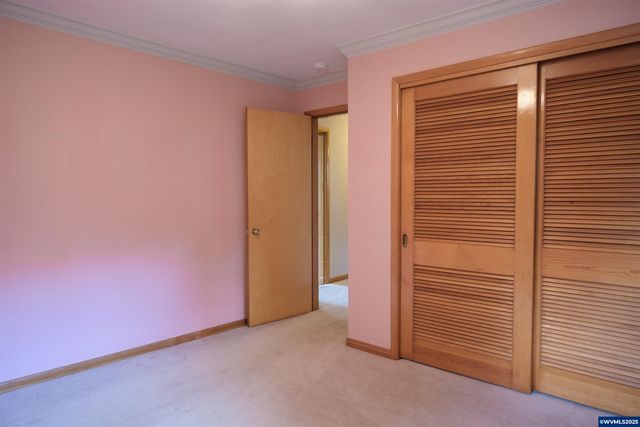 1992 Summit Av NW, Salem, OR 97304