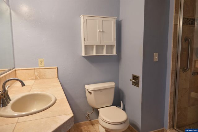 1992 Summit Av NW, Salem, OR 97304