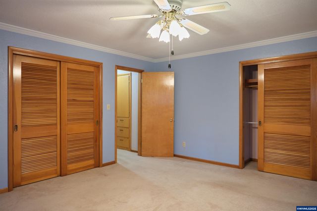 1992 Summit Av NW, Salem, OR 97304