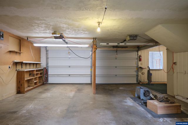 1992 Summit Av NW, Salem, OR 97304